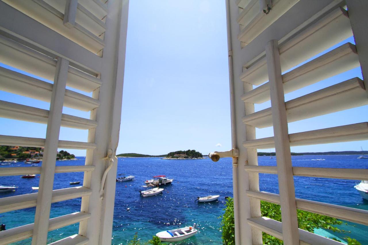 Seafront Rooms Hvar Town Luaran gambar