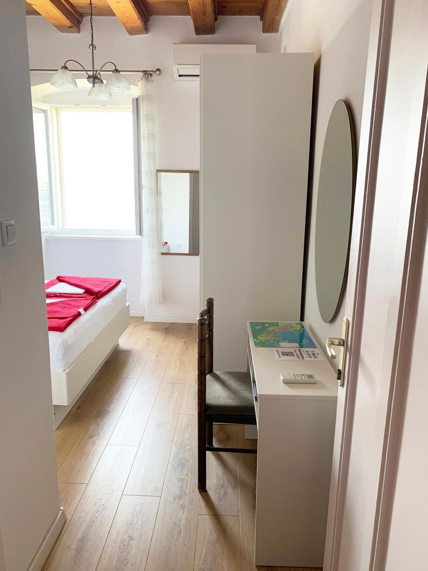 Seafront Rooms Hvar Town Luaran gambar