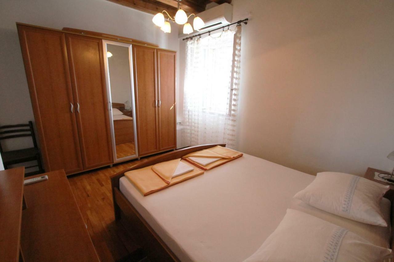 Seafront Rooms Hvar Town Luaran gambar